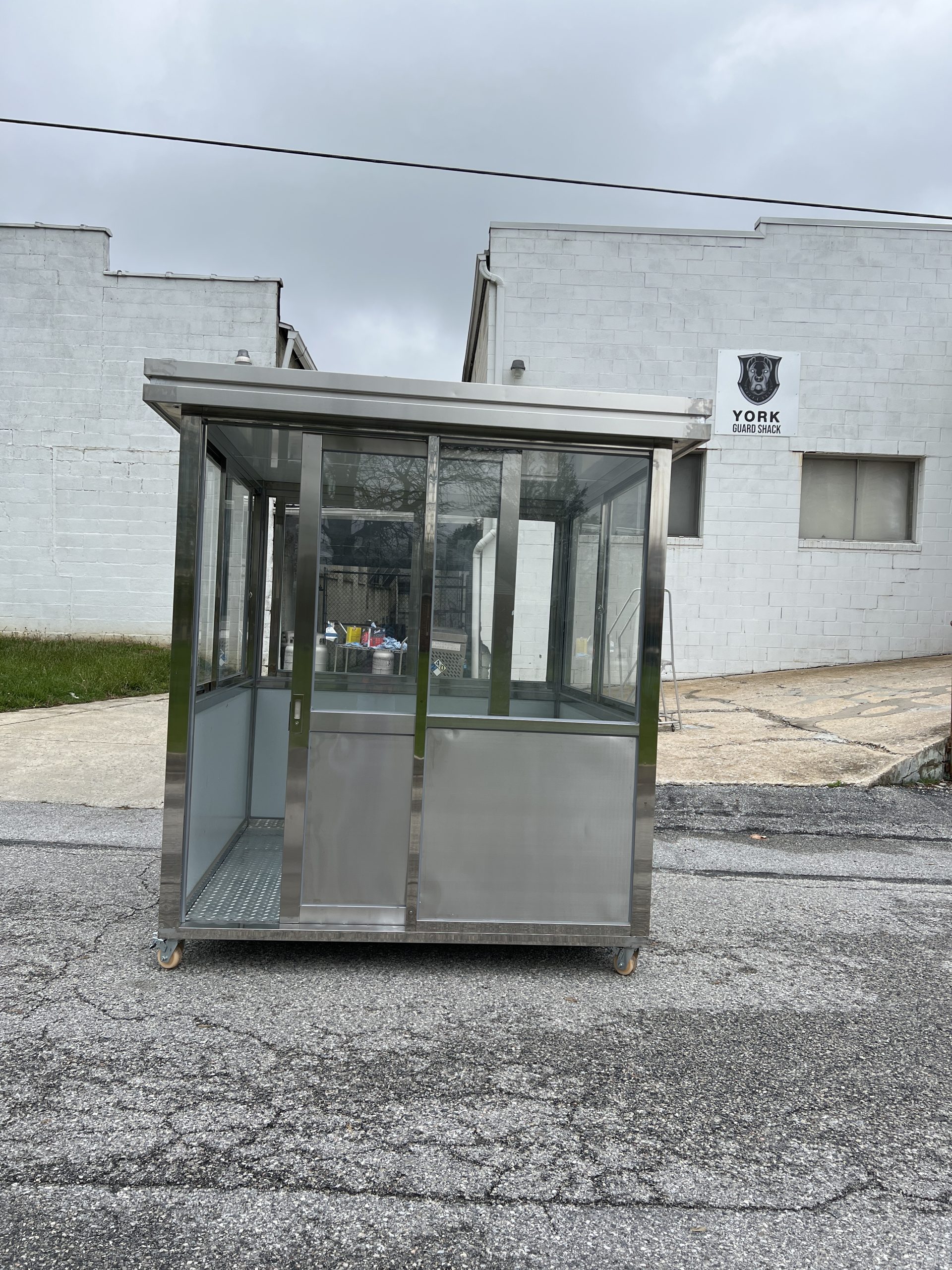 6.5 x 6.5 Stainless Steel Guard Shack, Sliding Door, Plain Jane - Image 7