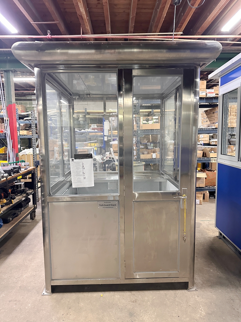 5×5 Stainless Steel Guard Shack, Swing Door, Table, Legs, Light